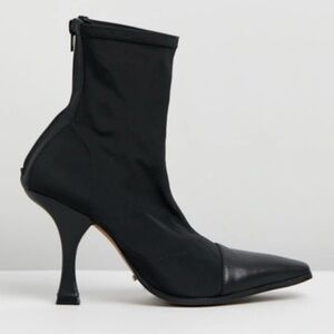 Tony Bianco Khan Boot size 9